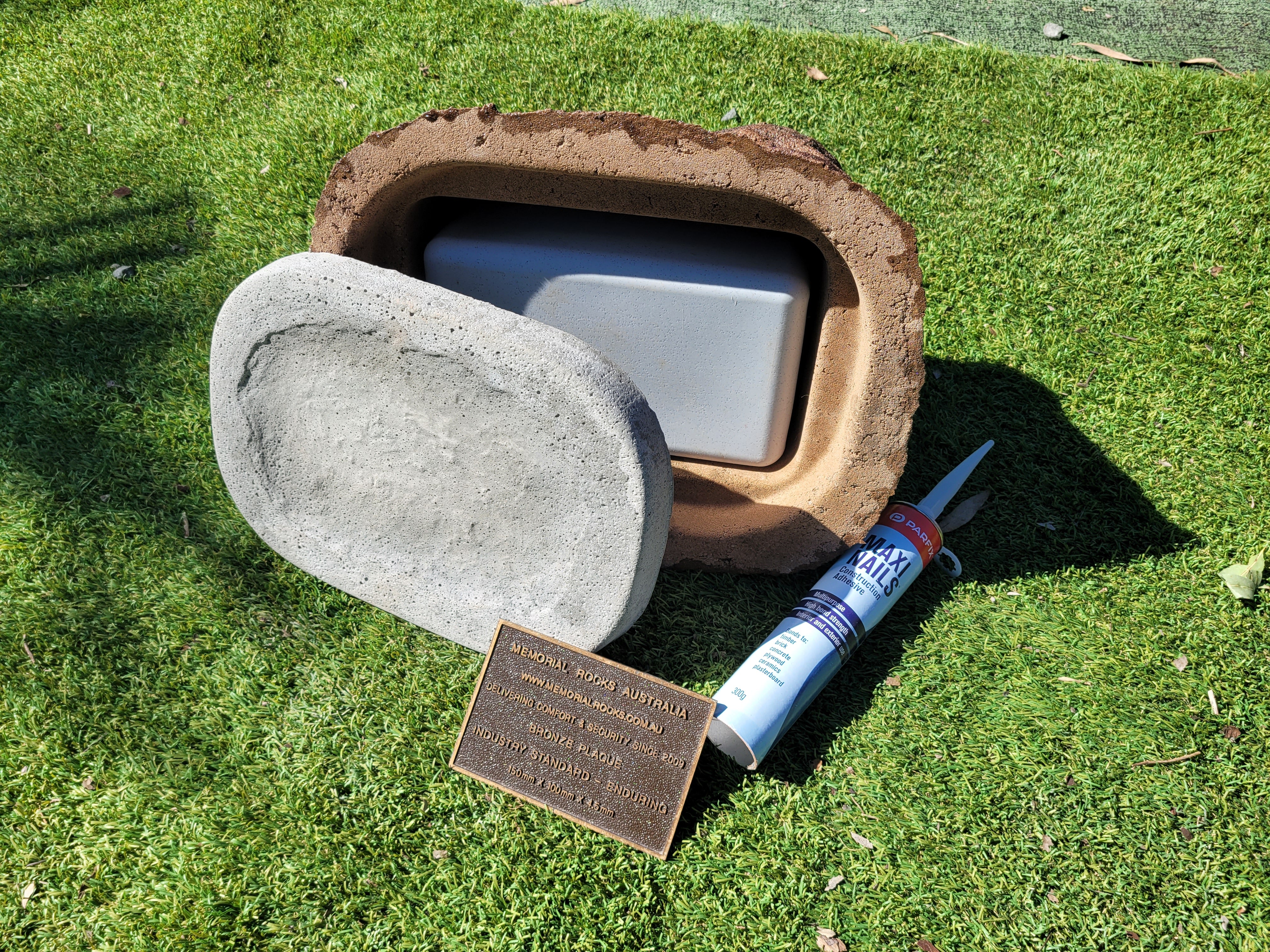 Memorial Rock Urn 1857  Medium Brown