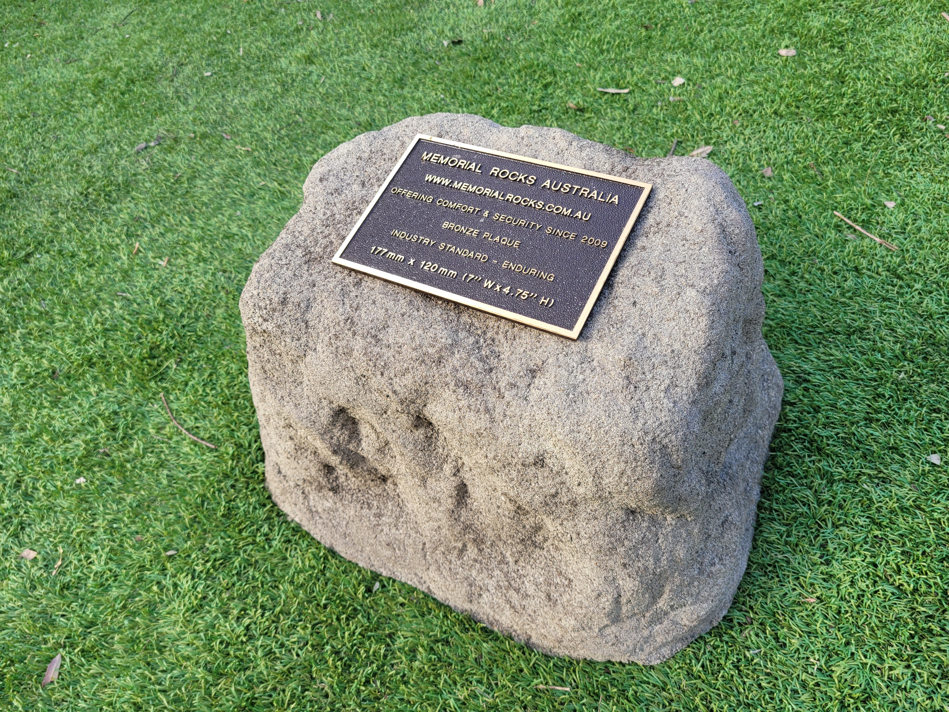 Memorial Rock Urn 1901  Large Natural Riversand